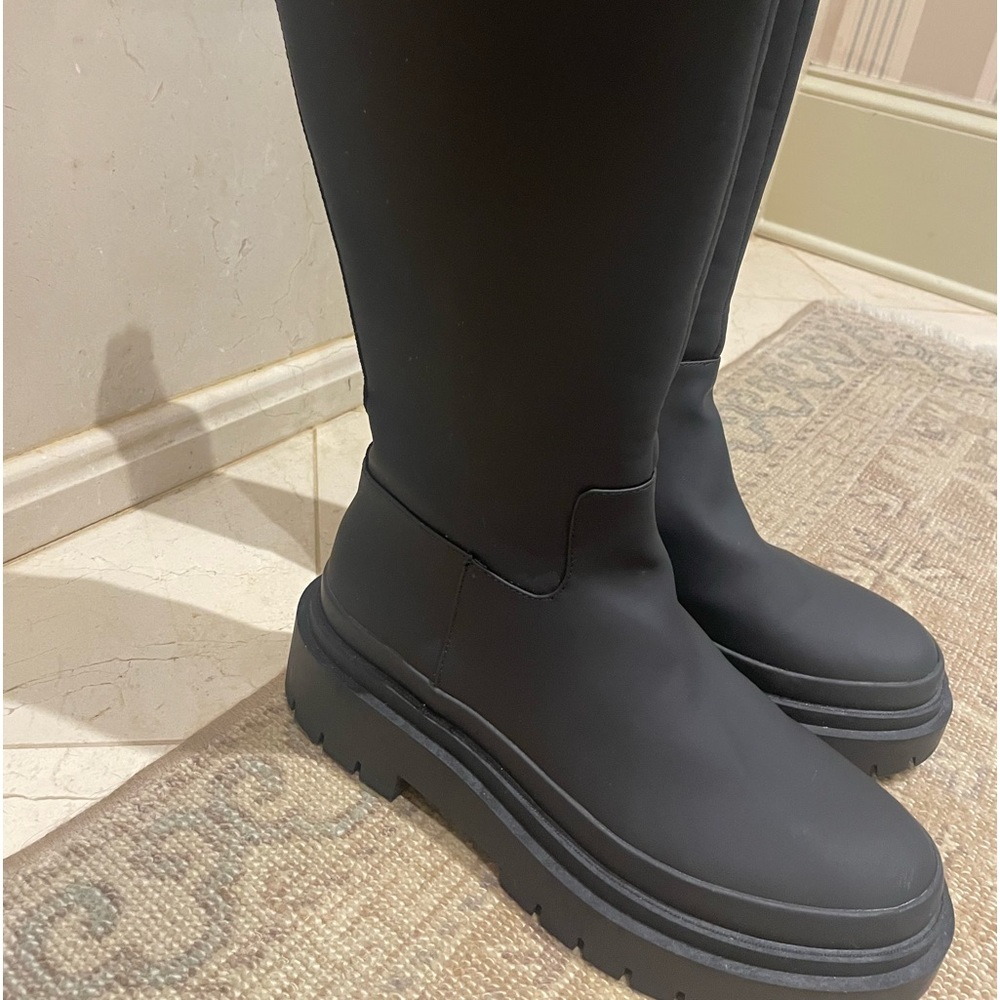 Steve Madden Cool Planet Magic boots.